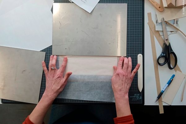 Formation professionnelle en livre d'artiste, reliures de Labo Estampe