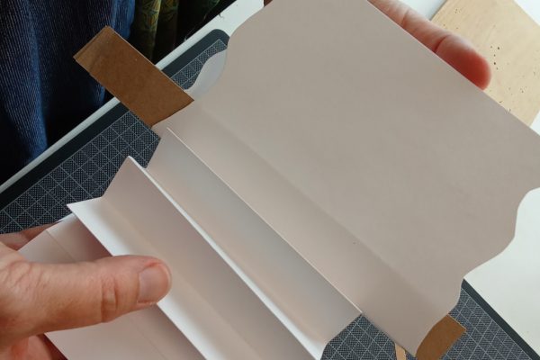 formation professionnelle en livre d'artiste du Labo Estampe