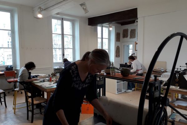 formation gravure au burin - les essentiels de Labo Estampe